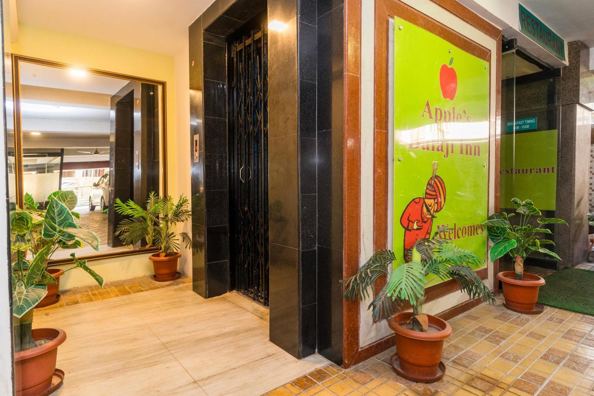 Apples Balaji Inn Siliguri Exterior foto