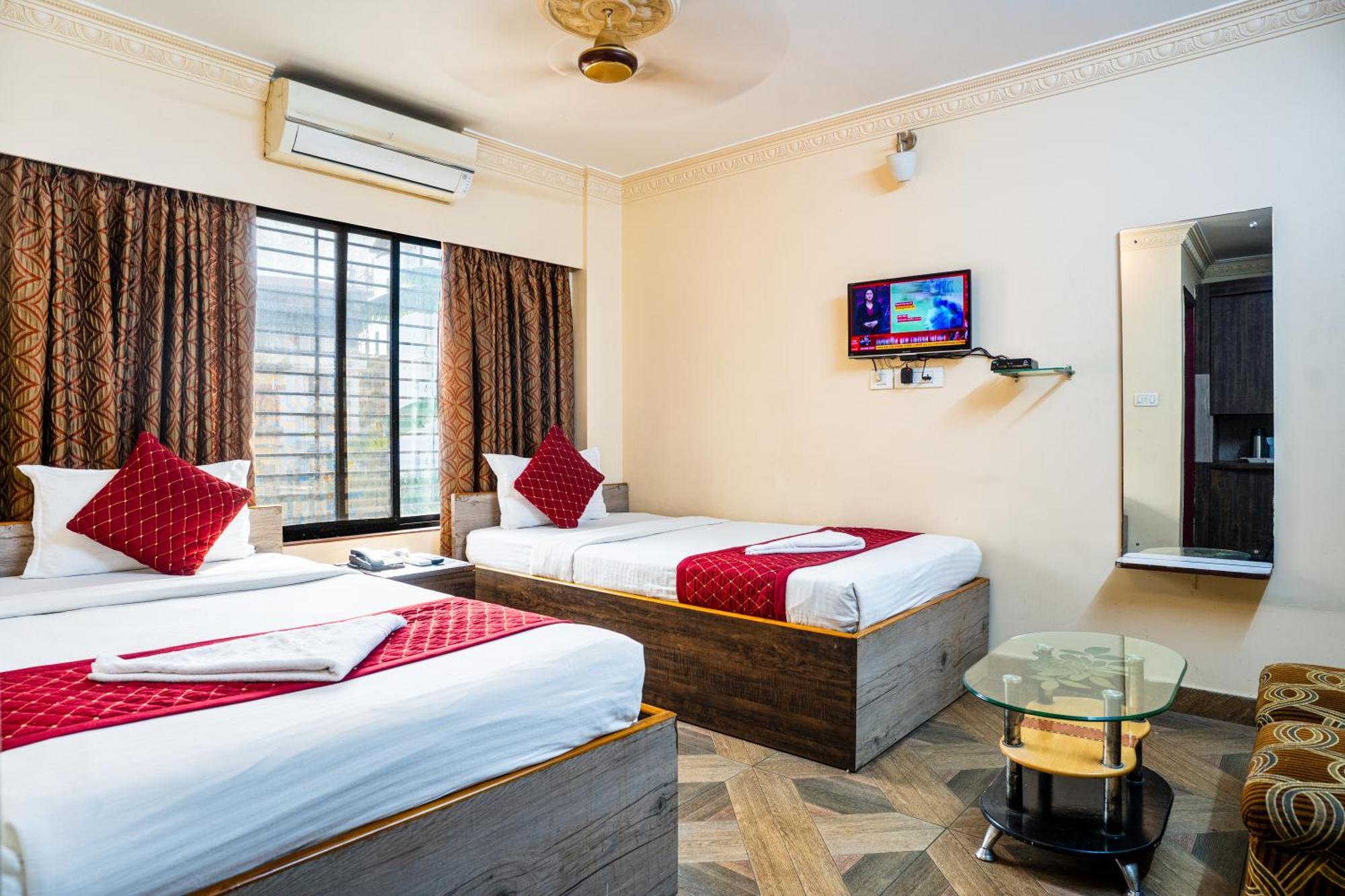 Apples Balaji Inn Siliguri Exterior foto